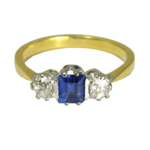 Second hand pre loved Stamped 18ct 3 Stone Sapphire And Diamond Ring from AA Thornton Kettering