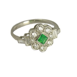 aa thornotn Pre owned platinum emerald & diamond cluster ring