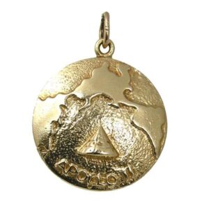 9ct gold pre owned historic Apollo 11 charm £150 on Sally thornton jewellery blog thorntons jewellers kettering