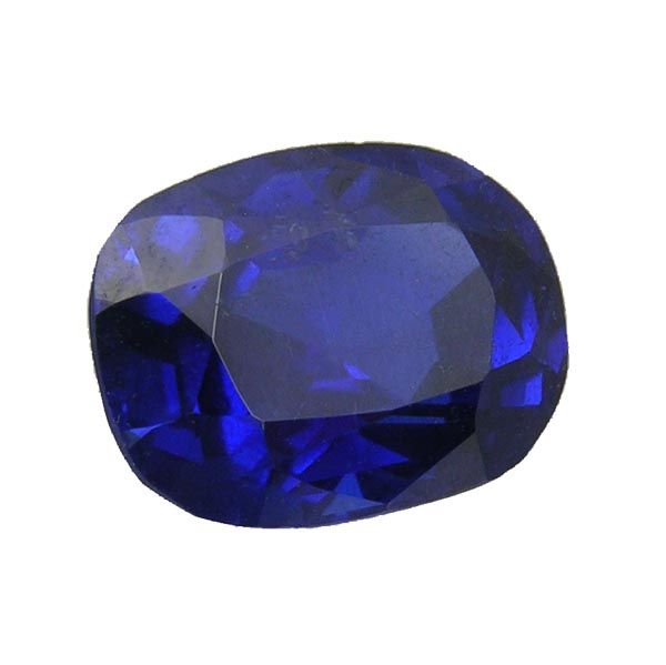 Loose oval faceted sapphire on Sally Thornton Jewellery blog from Thorntons Jewellers Kettering