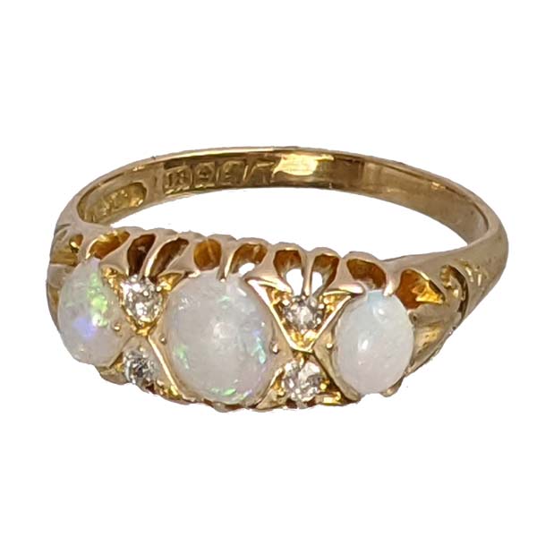 99333 £395 Second Hand 18ct Opal & Diamond Ring from Thorntons Jewellers Jewellery Collection in Kettering Northampton