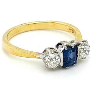 Pre Loved 18ct Gold 3 Stone Sapphire And Diamond Ring