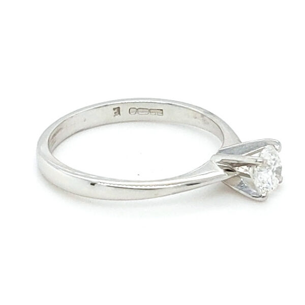 Pre Loved 18ct White Gold Single Stone Diamond Ring