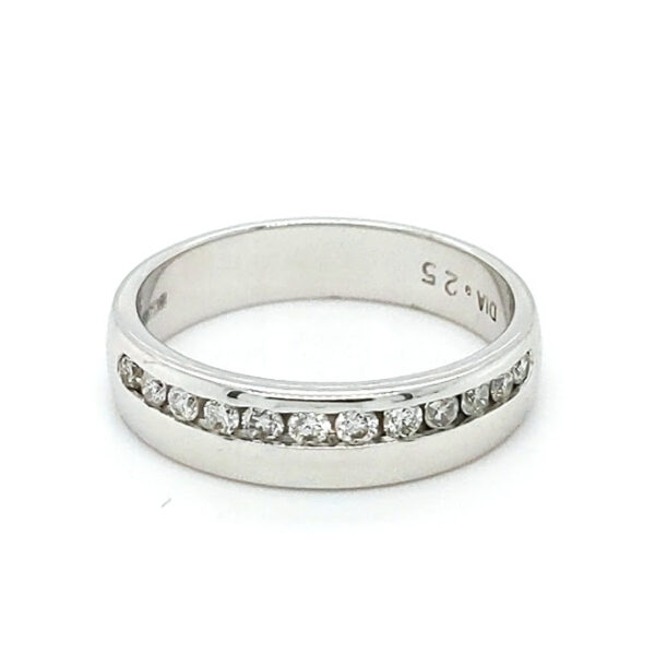 Pre Loved 18ct Gold Diamond Set Wedding Ring