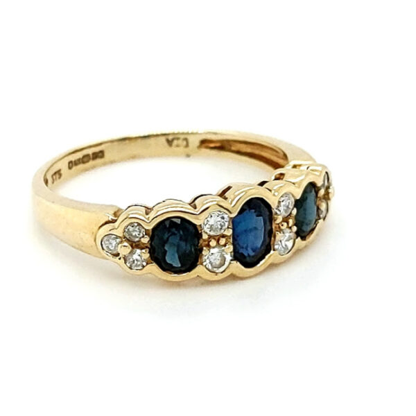 Pre Loved 9ct Gold Sapphire & Diamond Ring