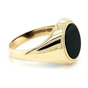 Pre Loved 9ct Gold Black Onyx Head Signet Ring