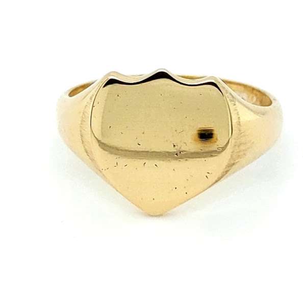 Pre Loved 18ct Gold Sheild Head Signet Ring