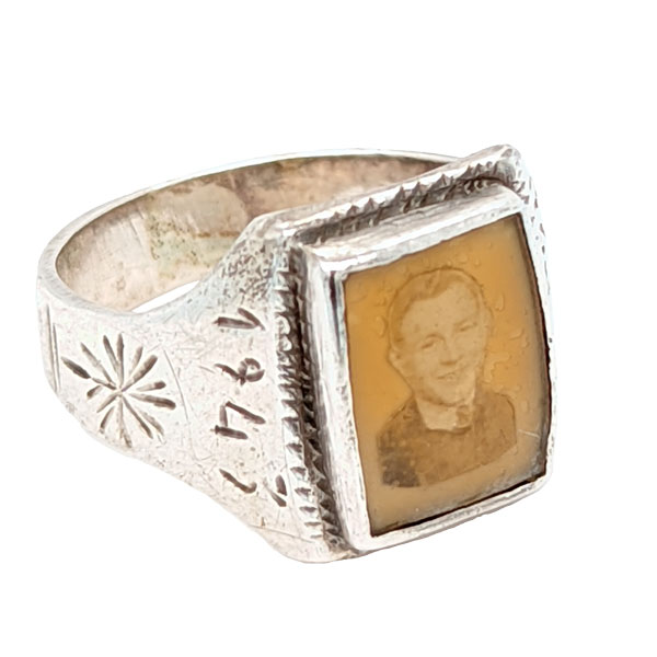 Silver portrait ring showing 1943 from Sally Thorntons jewellery blog on historical rings at Thornton Jeweller Kettering Northampton